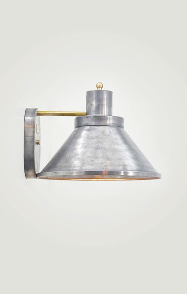 Wellfleet Wall Lantern – The Nauset Lantern Shop