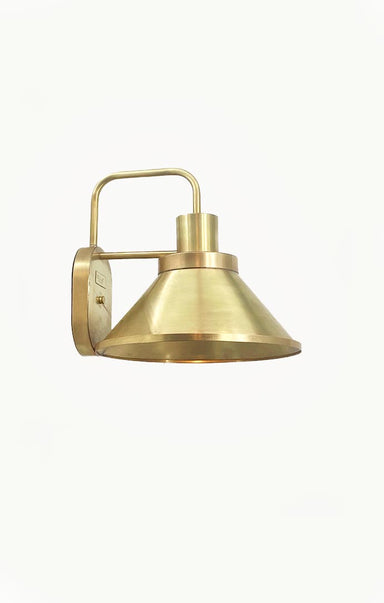 Wellfleet Wall Lantern – The Nauset Lantern Shop